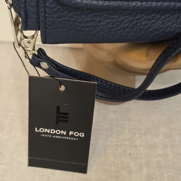 London Fog Navy Clutch Wristlet - Picture 3 of 7